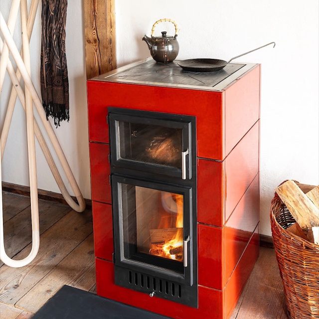 ofenmanufaktur-heko_rot_glaenzend